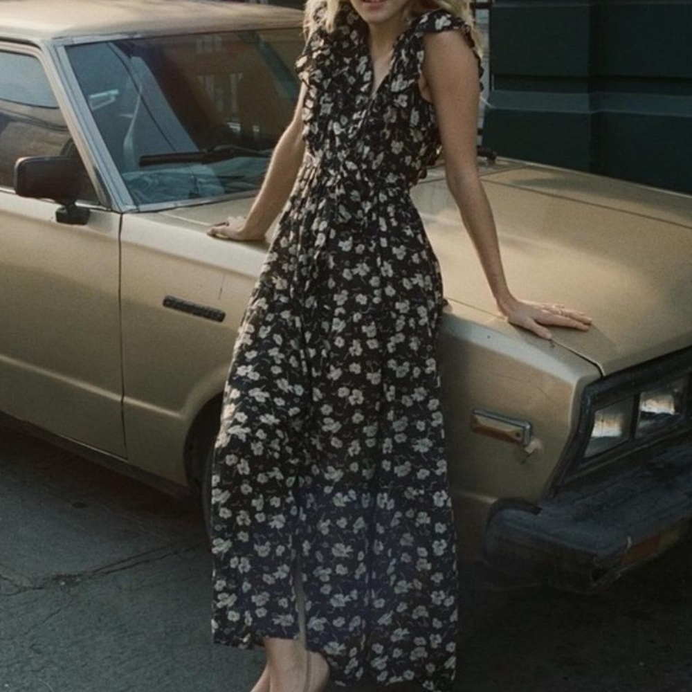 Dôen Black Pink Carnation Casual Maxi Dress